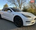 Белый Тесла Модель 3, объемом двигателя 0 л и пробегом 99 тыс. км за 19900 $, фото 46 на Automoto.ua