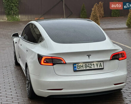 Білий Тесла Модель 3, об'ємом двигуна 0 л та пробігом 198 тис. км за 18700 $, фото 9 на Automoto.ua