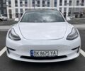 Білий Тесла Модель 3, об'ємом двигуна 0 л та пробігом 112 тис. км за 16900 $, фото 5 на Automoto.ua