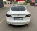 Белый Тесла Модель 3, объемом двигателя 0 л и пробегом 81 тыс. км за 15500 $, фото 4 на Automoto.ua