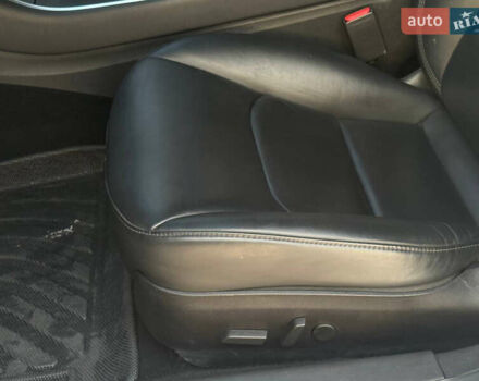 Белый Тесла Модель 3, объемом двигателя 0 л и пробегом 190 тыс. км за 15950 $, фото 30 на Automoto.ua