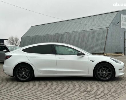 Білий Тесла Модель 3, об'ємом двигуна 0 л та пробігом 203 тис. км за 12000 $, фото 8 на Automoto.ua