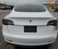 Белый Тесла Модель 3, объемом двигателя 0 л и пробегом 80 тыс. км за 3000 $, фото 5 на Automoto.ua