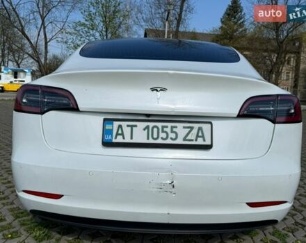Белый Тесла Модель 3, объемом двигателя 0 л и пробегом 100 тыс. км за 13900 $, фото 17 на Automoto.ua