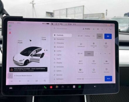 Білий Тесла Модель 3, об'ємом двигуна 0 л та пробігом 203 тис. км за 13790 $, фото 19 на Automoto.ua