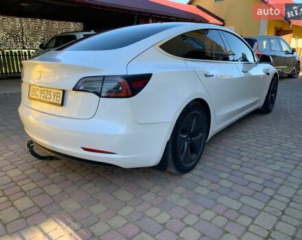 Белый Тесла Модель 3, объемом двигателя 0 л и пробегом 235 тыс. км за 16200 $, фото 7 на Automoto.ua