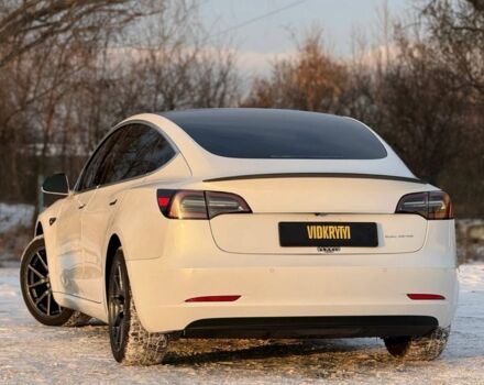Білий Тесла Модель 3, об'ємом двигуна 0 л та пробігом 190 тис. км за 15950 $, фото 13 на Automoto.ua