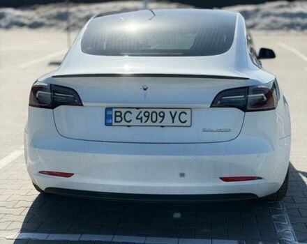 Белый Тесла Модель 3, объемом двигателя 0 л и пробегом 80 тыс. км за 18300 $, фото 6 на Automoto.ua