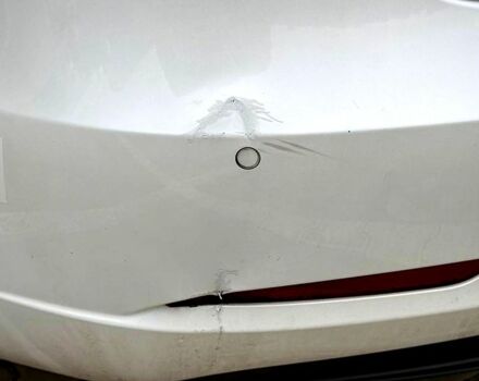 Білий Тесла Модель 3, об'ємом двигуна 0 л та пробігом 85 тис. км за 14500 $, фото 5 на Automoto.ua