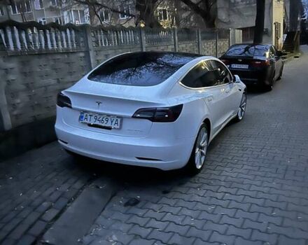Белый Тесла Модель 3, объемом двигателя 0 л и пробегом 122 тыс. км за 19350 $, фото 2 на Automoto.ua