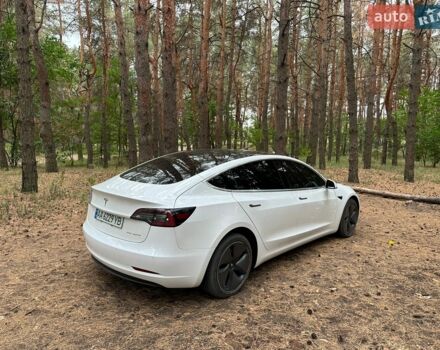 Білий Тесла Модель 3, об'ємом двигуна 0 л та пробігом 140 тис. км за 17999 $, фото 5 на Automoto.ua