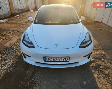 Белый Тесла Модель 3, объемом двигателя 0 л и пробегом 183 тыс. км за 15250 $, фото 12 на Automoto.ua