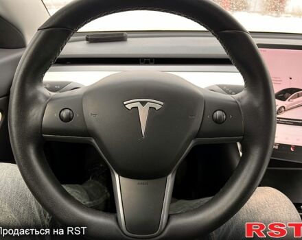 Білий Тесла Модель 3, об'ємом двигуна 0.18 л та пробігом 170 тис. км за 13900 $, фото 8 на Automoto.ua