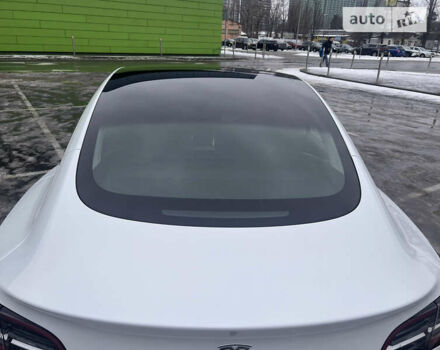 Белый Тесла Модель 3, объемом двигателя 0 л и пробегом 120 тыс. км за 26500 $, фото 8 на Automoto.ua