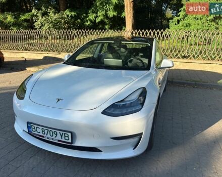 Белый Тесла Модель 3, объемом двигателя 0 л и пробегом 152 тыс. км за 17500 $, фото 17 на Automoto.ua