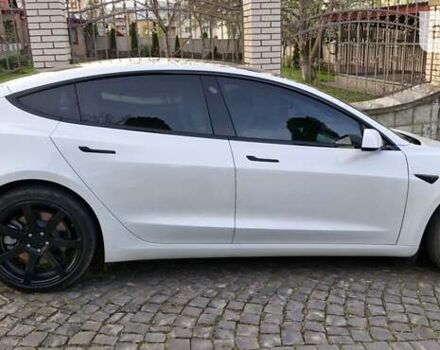 Белый Тесла Модель 3, объемом двигателя 0 л и пробегом 75 тыс. км за 25799 $, фото 13 на Automoto.ua