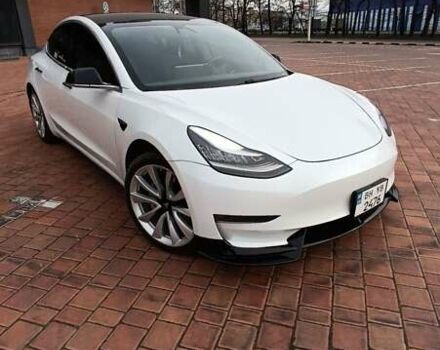 Белый Тесла Модель 3, объемом двигателя 0 л и пробегом 143 тыс. км за 16000 $, фото 4 на Automoto.ua