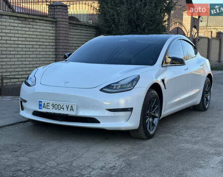 Білий Тесла Модель 3, об'ємом двигуна 0 л та пробігом 192 тис. км за 18350 $, фото 14 на Automoto.ua