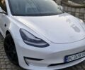 Белый Тесла Модель 3, объемом двигателя 0 л и пробегом 75 тыс. км за 24800 $, фото 2 на Automoto.ua