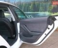 Білий Тесла Модель 3, об'ємом двигуна 0 л та пробігом 56 тис. км за 6700 $, фото 23 на Automoto.ua