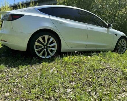 Білий Тесла Модель 3, об'ємом двигуна 0 л та пробігом 124 тис. км за 18300 $, фото 7 на Automoto.ua