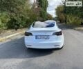 Белый Тесла Модель 3, объемом двигателя 0 л и пробегом 83 тыс. км за 18000 $, фото 16 на Automoto.ua