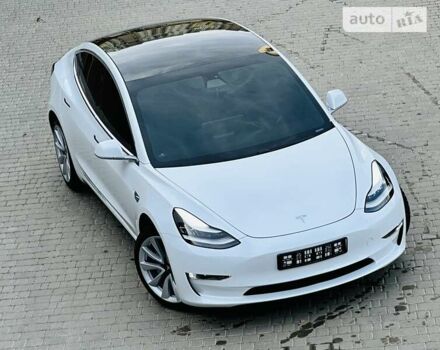 Білий Тесла Модель 3, об'ємом двигуна 0 л та пробігом 17 тис. км за 28200 $, фото 9 на Automoto.ua