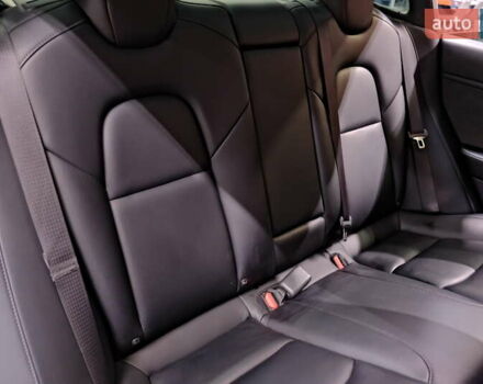 Белый Тесла Модель 3, объемом двигателя 0 л и пробегом 54 тыс. км за 15900 $, фото 41 на Automoto.ua