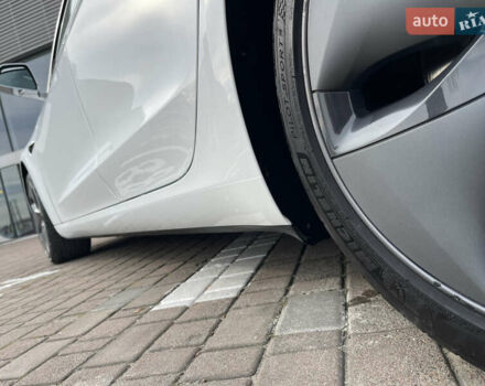 Белый Тесла Модель 3, объемом двигателя 0 л и пробегом 120 тыс. км за 17000 $, фото 22 на Automoto.ua