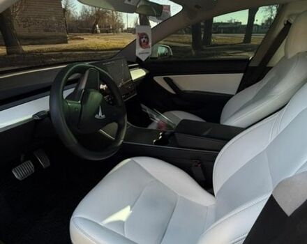 Білий Тесла Модель 3, об'ємом двигуна 0 л та пробігом 138 тис. км за 20500 $, фото 6 на Automoto.ua
