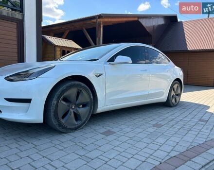 Білий Тесла Модель 3, об'ємом двигуна 0 л та пробігом 110 тис. км за 14999 $, фото 3 на Automoto.ua