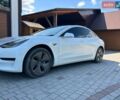 Білий Тесла Модель 3, об'ємом двигуна 0 л та пробігом 110 тис. км за 14999 $, фото 3 на Automoto.ua