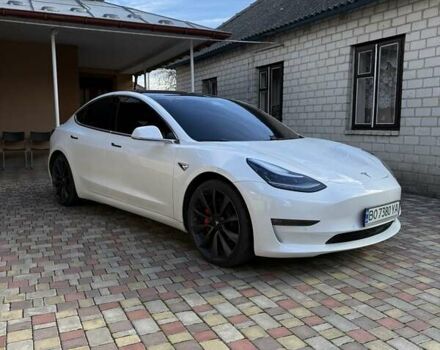 Белый Тесла Модель 3, объемом двигателя 0 л и пробегом 143 тыс. км за 18900 $, фото 1 на Automoto.ua