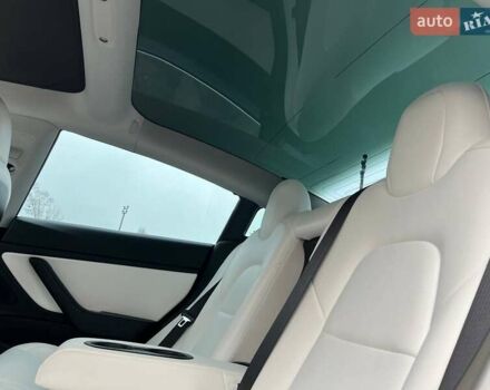 Белый Тесла Модель 3, объемом двигателя 0 л и пробегом 100 тыс. км за 18400 $, фото 8 на Automoto.ua