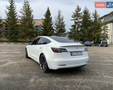 Белый Тесла Модель 3, объемом двигателя 0 л и пробегом 48 тыс. км за 19300 $, фото 7 на Automoto.ua