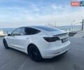 Білий Тесла Модель 3, об'ємом двигуна 0 л та пробігом 139 тис. км за 18600 $, фото 13 на Automoto.ua