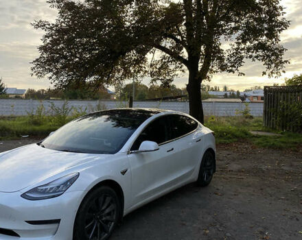 Белый Тесла Модель 3, объемом двигателя 0 л и пробегом 183 тыс. км за 13600 $, фото 1 на Automoto.ua
