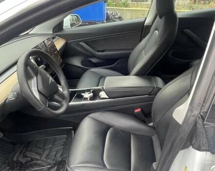 Белый Тесла Модель 3, объемом двигателя 0 л и пробегом 93 тыс. км за 20300 $, фото 5 на Automoto.ua