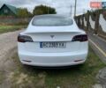 Белый Тесла Модель 3, объемом двигателя 0 л и пробегом 57 тыс. км за 17000 $, фото 4 на Automoto.ua