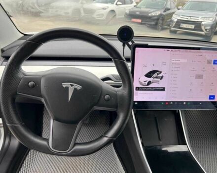 Білий Тесла Модель 3, об'ємом двигуна 0 л та пробігом 203 тис. км за 13790 $, фото 14 на Automoto.ua