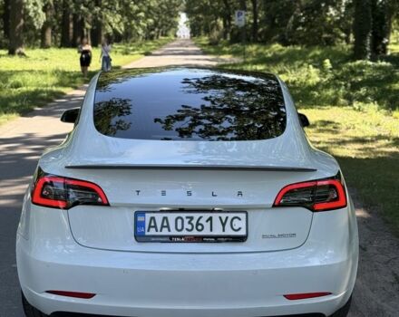 Білий Тесла Модель 3, об'ємом двигуна 0 л та пробігом 93 тис. км за 16999 $, фото 2 на Automoto.ua