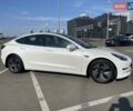 Білий Тесла Модель 3, об'ємом двигуна 0 л та пробігом 105 тис. км за 17200 $, фото 16 на Automoto.ua
