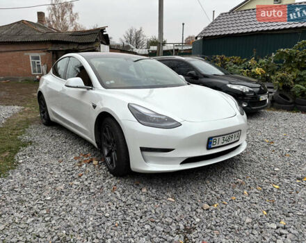 Белый Тесла Модель 3, объемом двигателя 0 л и пробегом 147 тыс. км за 14000 $, фото 1 на Automoto.ua