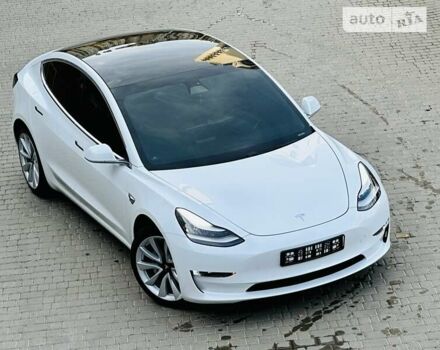 Білий Тесла Модель 3, об'ємом двигуна 0 л та пробігом 17 тис. км за 28200 $, фото 59 на Automoto.ua
