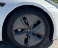 Белый Тесла Модель 3, объемом двигателя 0 л и пробегом 33 тыс. км за 18500 $, фото 18 на Automoto.ua