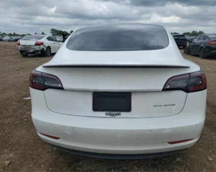 Белый Тесла Модель 3, объемом двигателя 0 л и пробегом 190 тыс. км за 12500 $, фото 5 на Automoto.ua