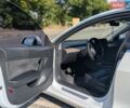 Белый Тесла Модель 3, объемом двигателя 0 л и пробегом 93 тыс. км за 15200 $, фото 9 на Automoto.ua