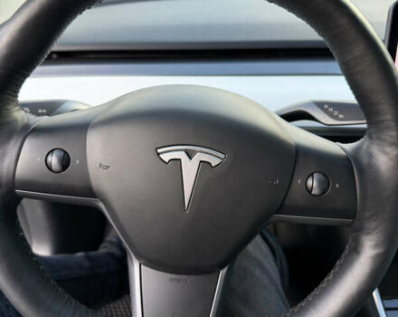 Белый Тесла Модель 3, объемом двигателя 0 л и пробегом 89 тыс. км за 16999 $, фото 28 на Automoto.ua