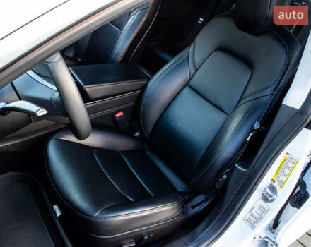 Белый Тесла Модель 3, объемом двигателя 0 л и пробегом 146 тыс. км за 17500 $, фото 36 на Automoto.ua