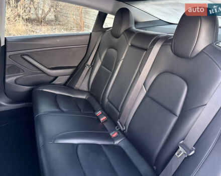 Білий Тесла Модель 3, об'ємом двигуна 0 л та пробігом 208 тис. км за 14300 $, фото 21 на Automoto.ua